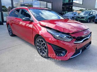 uszkodzony samochody osobowe Kia Cee d  2024/6
