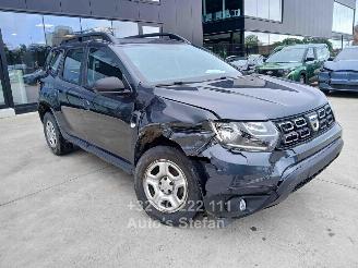 uszkodzony samochody osobowe Dacia Duster COMFORT 4WD 2020/10