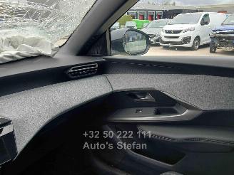 Peugeot e-5008  picture 8