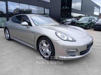 uszkodzony samochody osobowe Porsche Panamera  2010/10