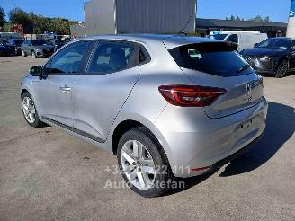 Renault Clio  picture 17