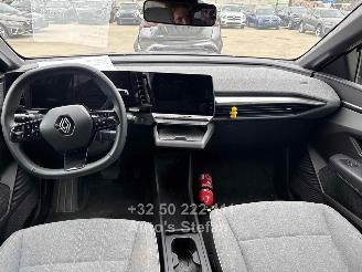 Renault Mégane E-TECH  E-TECH ELECTRIC EVOLUTION picture 17