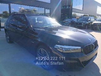 krockskadad bil auto BMW 5-serie E M SPORT 2023/5