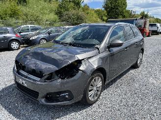 Peugeot 308 1,5 HDI 131,PS CLIMA//NAVI picture 6