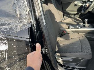 Audi A4 Avant 3,5 TFSI  KLIMATRONIK - NAVI picture 13