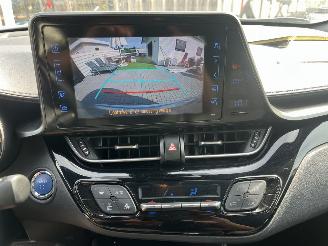 Toyota C-HR 1.8 Hybrid E-CVT Busine picture 18