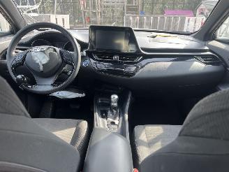 Toyota C-HR 1.8 Hybrid E-CVT Busine picture 15