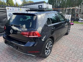 Volkswagen Golf 1.0 DSG - PANODACH - JOIN picture 3