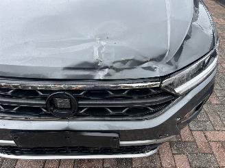 Volkswagen T-Roc BENZINE - KLIMATRONIK - NAVI picture 6