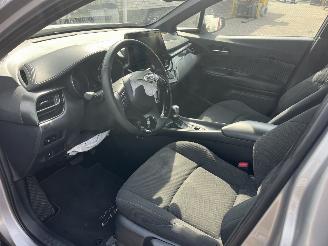 Toyota C-HR 1,8 HYBRIDE - BENZINE picture 16