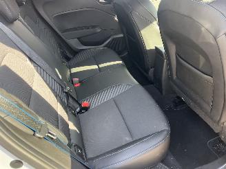 Renault Clio ALPINE BENZINE - HYBRIDE picture 13