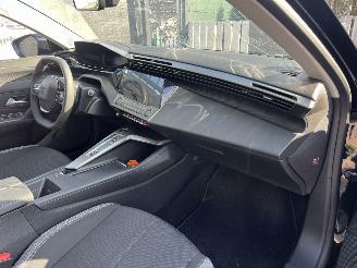 Peugeot 308 1,2 BENZINE AUTOMATIC picture 12