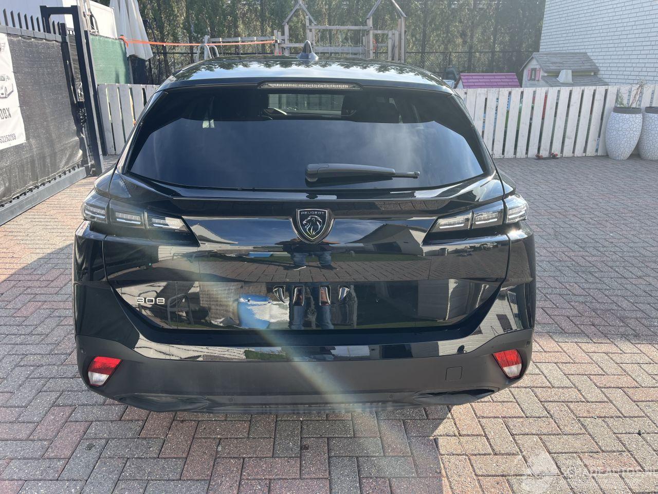 Peugeot 308 1,2 BENZINE AUTOMATIC