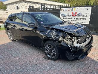 Peugeot 308 1,2 BENZINE AUTOMATIC picture 4