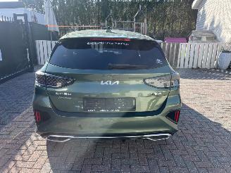 Coche accidentado Kia Cee d 1,0 TURBO GT-LINE 2024/9