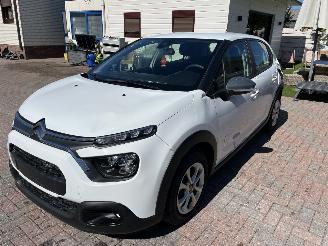 Vaurioauto  passenger cars Citroën C3 BlueHDi 100 Stop&Start KLIMA 2024/5