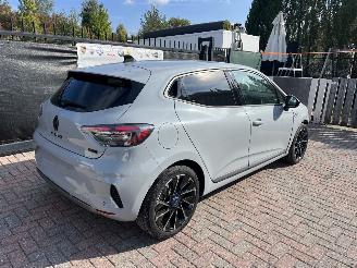 Renault Clio HYBRIDE - BENZINE ALPINE picture 2