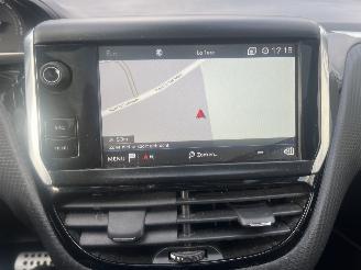 Peugeot 208 BENZINE - AUTOMATIC picture 26