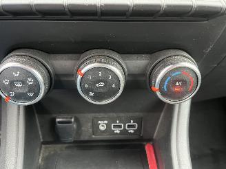 Renault Captur BENZINE EDETION AIRBAG,S OKE picture 19