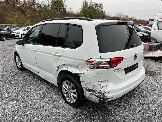 Volkswagen Touran BENZINE - 7-PERSOON picture 3