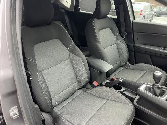 Renault Captur BENZINE AIRBAG OKE picture 15