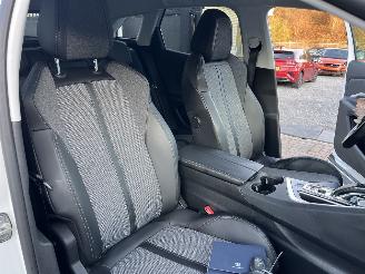 Peugeot 3008 BENZINE - AUTOMATIC picture 16