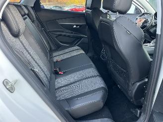 Peugeot 3008 BENZINE - AUTOMATIC picture 17