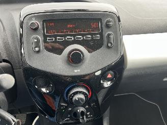 Peugeot 108 5/DEURS  AIRCO - STYLE picture 22