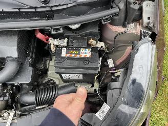 Peugeot 108 VTI 82,PS  AIRCO - 5/DEURS picture 12