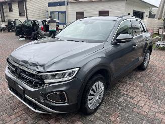 Volkswagen T-Roc BENZINE KLIMAYTRONIK -- NAVI picture 4