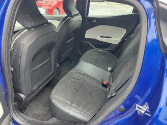 Renault Clio Intens E-TECH HYBRIDE picture 15