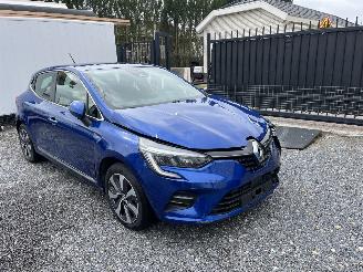 Renault Clio Intens E-TECH HYBRIDE picture 8