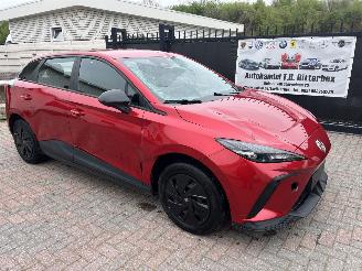 MG MG4 4 Electric Luxury picture 9