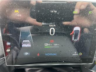 MG MG4 4 Electric Luxury picture 23