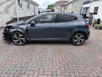 Renault Clio E-TECH RS-LINE - AUTOMATIC picture 28
