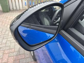 Peugeot 208  picture 21