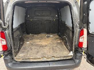 Peugeot Partner AUTOMATIC 131,PS DIESEL picture 21