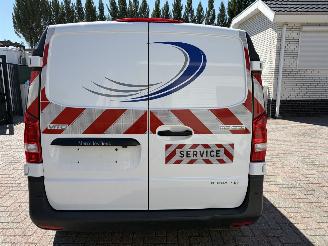 krockskadad bil auto Mercedes Vito 116,CDI  AUTOMATIC 2023/5
