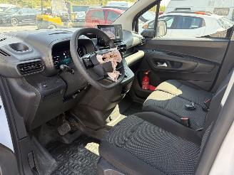 Opel Combo AUTOMATIC -- 131,PS - KLIMATRONIK picture 17
