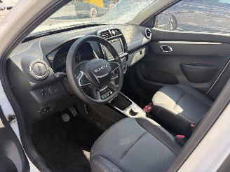 Dacia Spring EXTREME  KLIMA-LEDER-NAVI picture 16