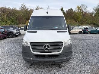 damaged commercial vehicles Mercedes Sprinter AUTOMATIC -- AIRCO 2019/6