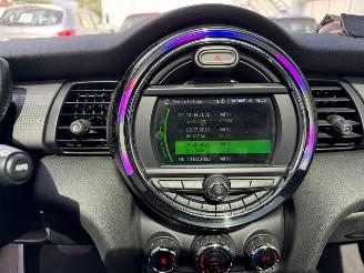 Mini Cooper 1.5 Automaat Pano picture 16