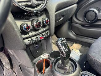 Mini Cooper 1.5 Automaat Pano picture 14