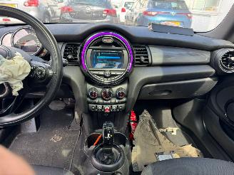 Mini Cooper 1.5 Automaat Pano picture 13