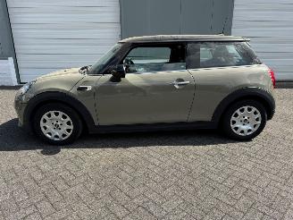 Mini Cooper 1.5 Automaat Pano picture 5