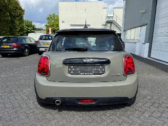 Mini Cooper 1.5 Automaat Pano picture 7
