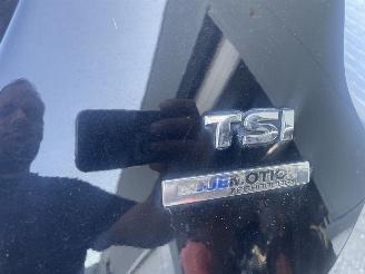 Volkswagen Golf 1.2 TSI Highline BlueMotion picture 13