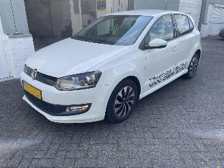 damaged passenger cars Volkswagen Polo 1.4 TDI BlueMotion 2014/10