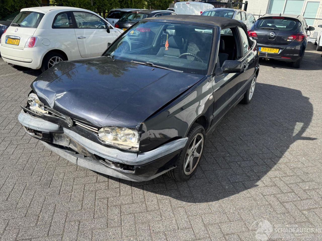 Volkswagen Golf 1.8