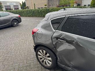 Opel Astra 1.6 Turbo Cosmo Automaat picture 12